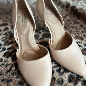 Apt. 9 defined comfort nude heels